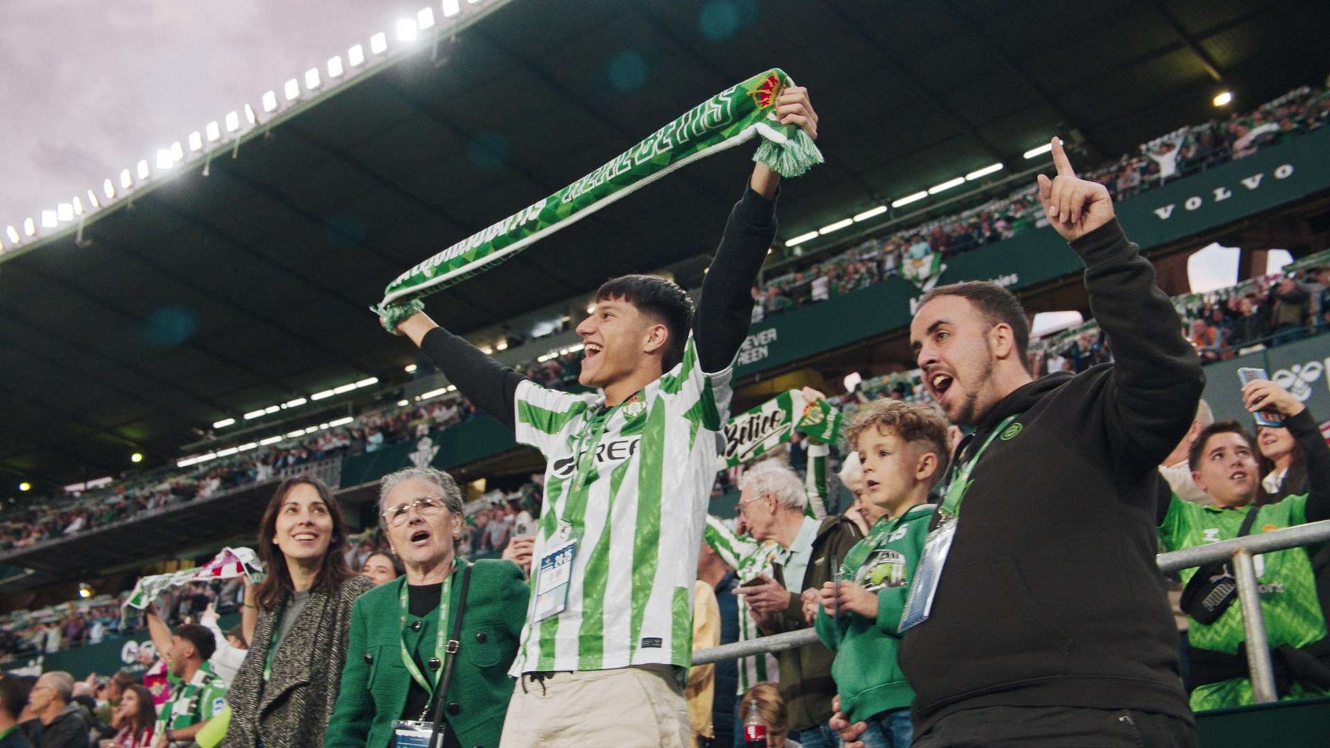 中华民族对 中华民族对